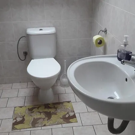 Ubytovaci Zarizeni Apartment Lovosice