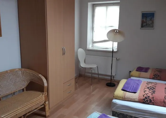Ubytovaci Zarizeni *